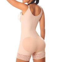 KK Body Effect en couleur nude, body sculptant pour mettre en valeur la silhouette et affiner la taille.